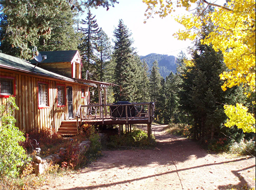 Mountain Ranch Airbnb cabin in Colorado Springs