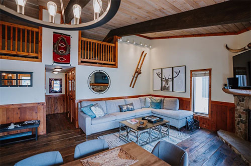 Best ski-in ski-out airbnb for large families in Aspen Colorado